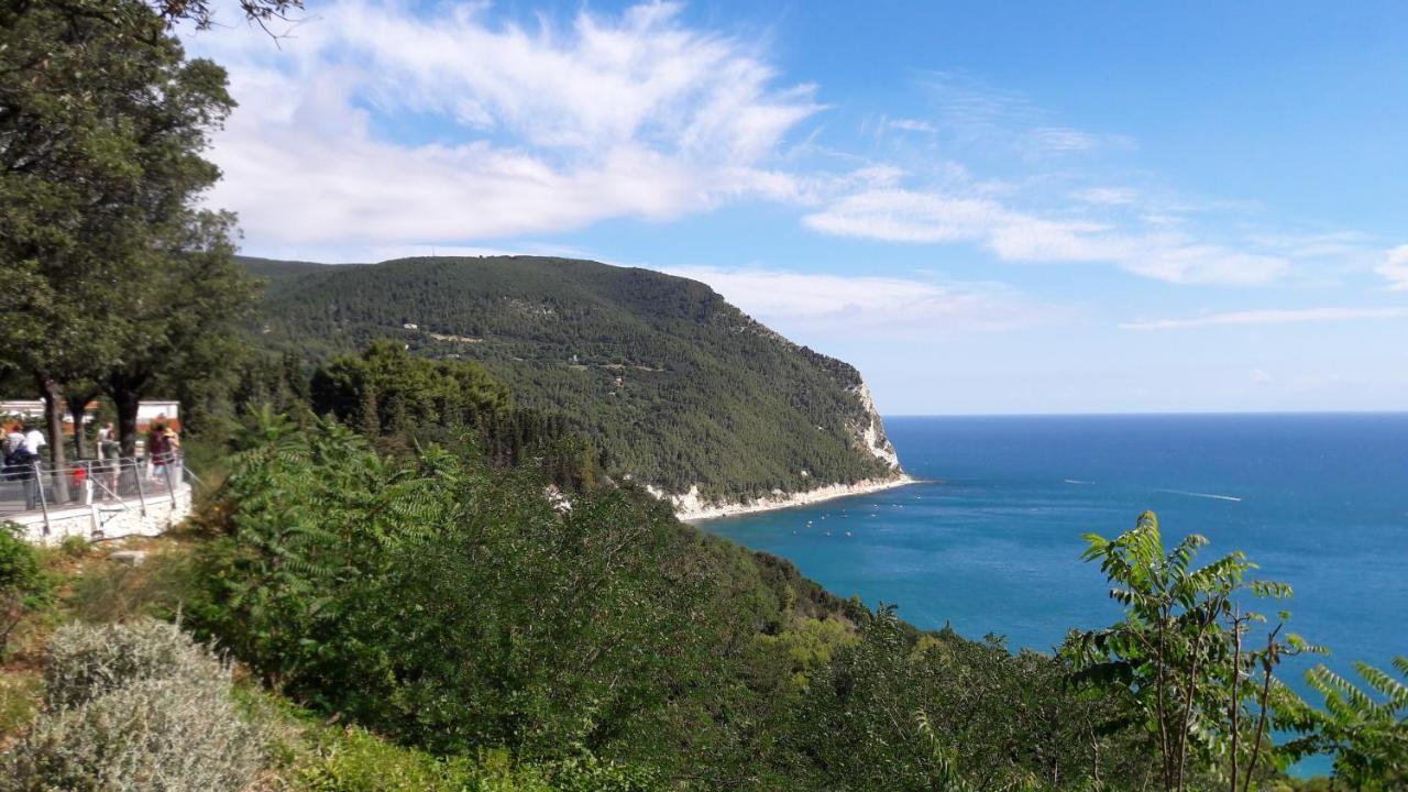 Appartamento Mare Sirolo Con Garage Privato Экстерьер фото